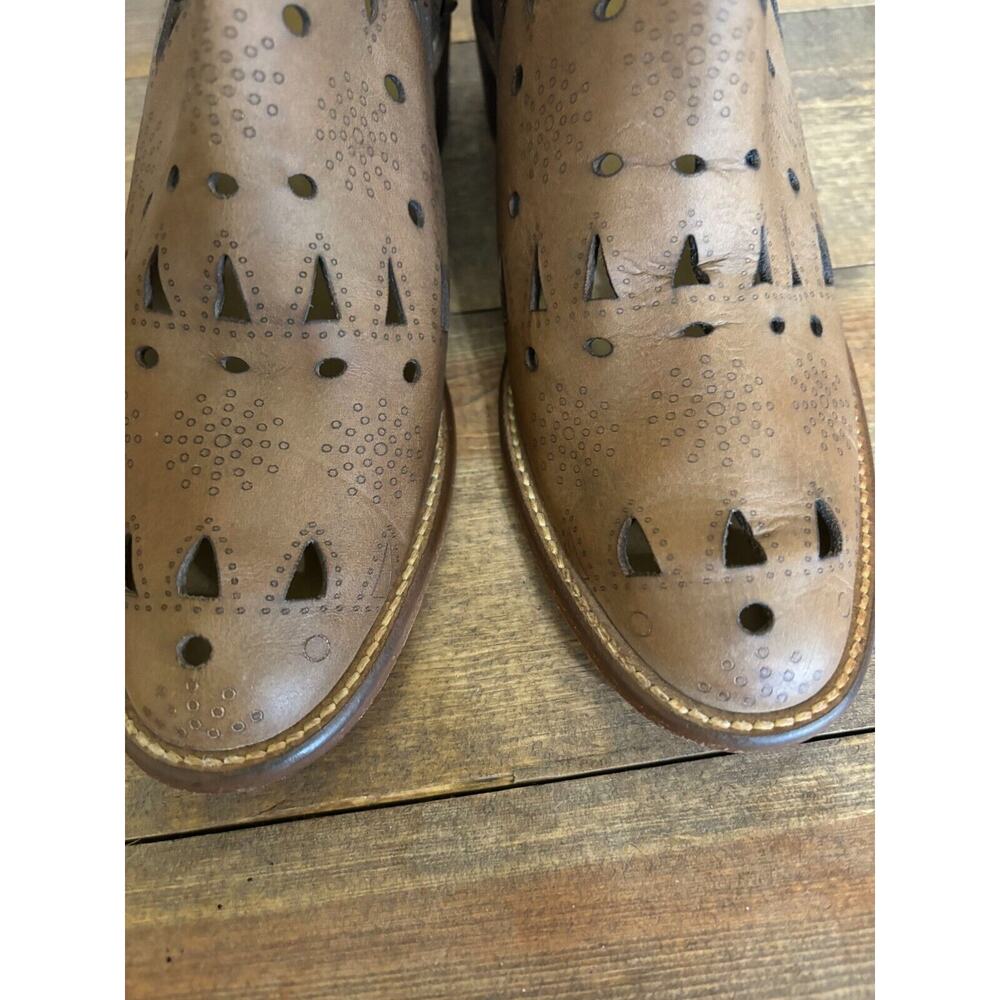 Musse & Cloud Coolise Women's Booties Brown 7 Laser Cut Embossed Leather - Picture 3 of 8